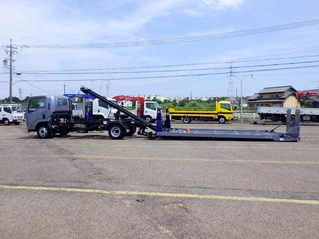 Isuzu Elf 9