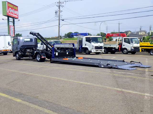 Isuzu Elf 10