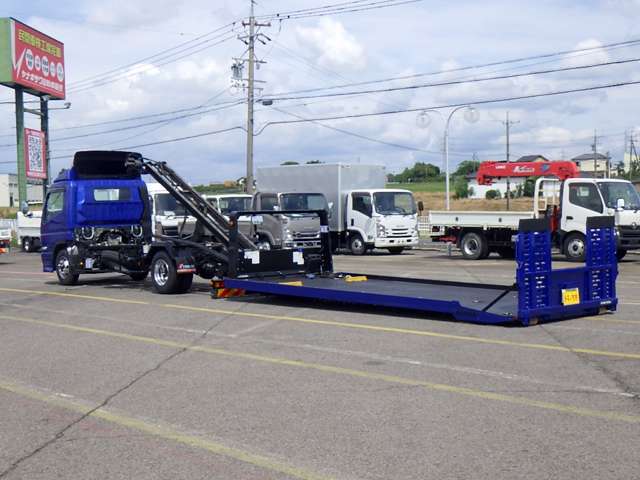 Mitsubishi Fuso Canter 12