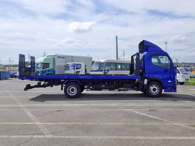 Mitsubishi Fuso Canter 7