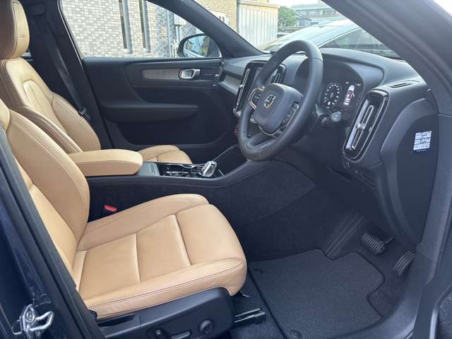 Volvo XC40 7