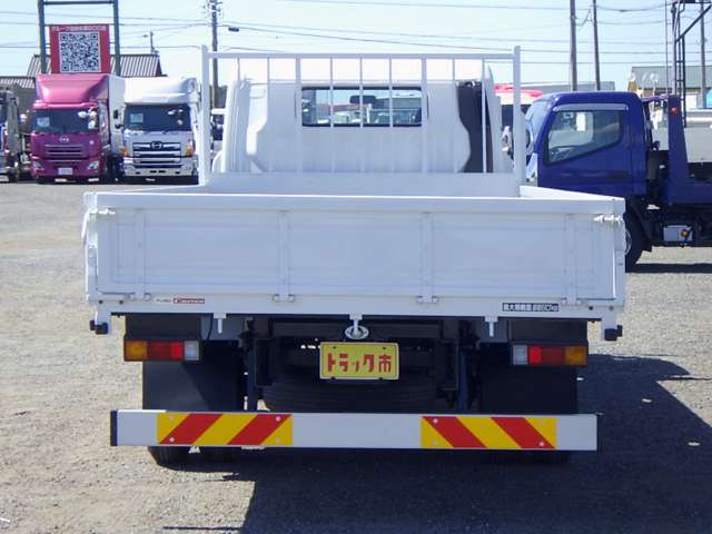 Mitsubishi Fuso Canter EX 8