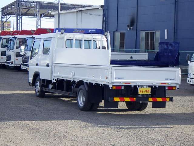 Mitsubishi Fuso Canter 8