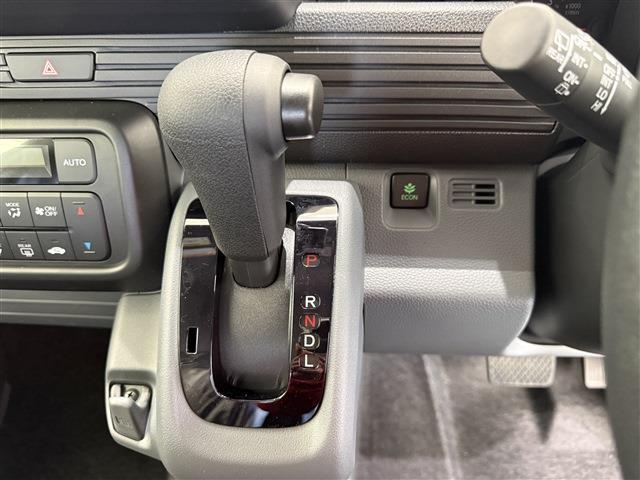 Honda N-VAN 11