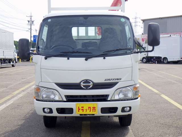 Hino Dutro 6