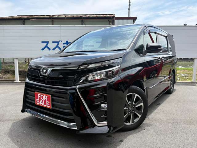 Toyota Voxy 8