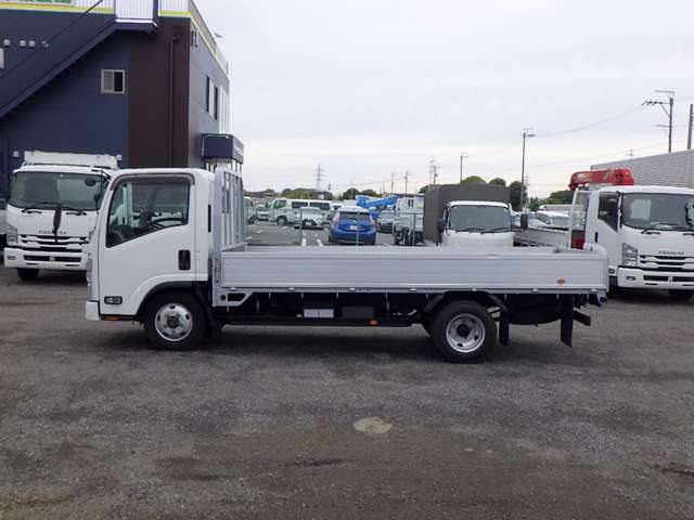Isuzu Elf 6