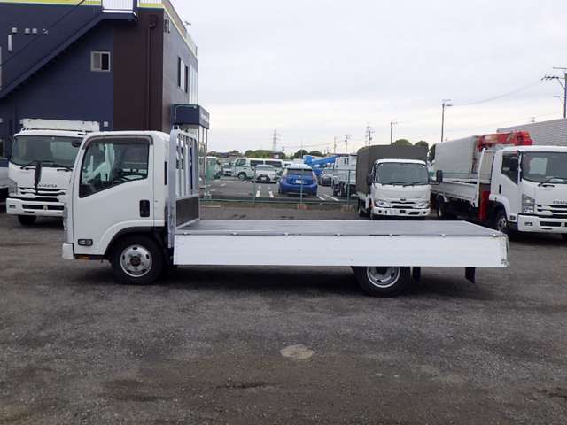 Isuzu Elf 10