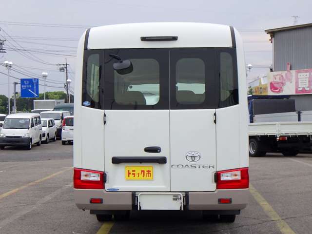 Toyota Coaster 10