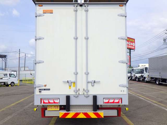 Hino Ranger 8