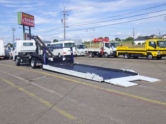 Mitsubishi Fuso Canter 11
