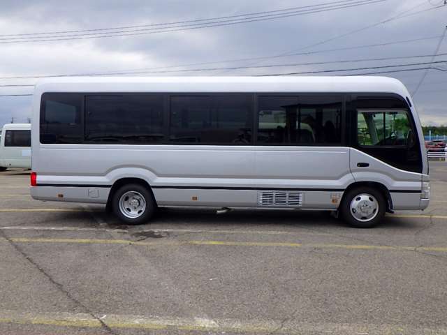 Toyota Coaster 11