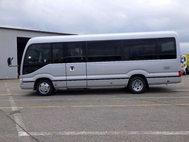 Toyota Coaster 7