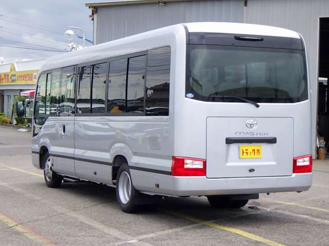Toyota Coaster 8