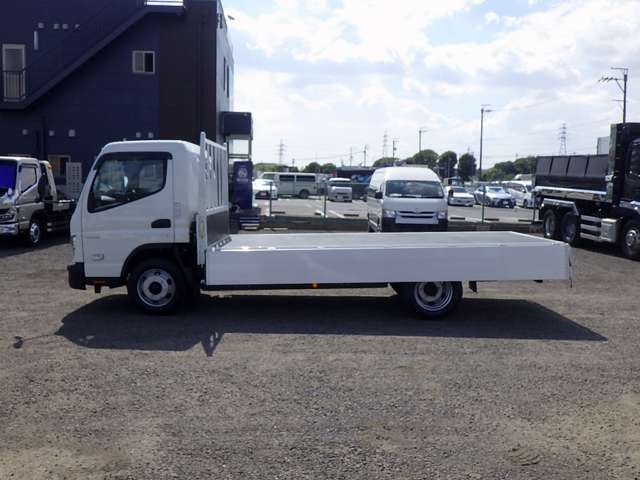 Mitsubishi Fuso Canter 9