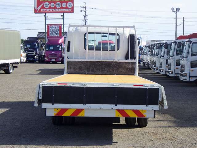 Isuzu Forward 9