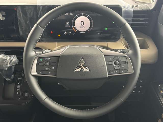 Mitsubishi Delica Mini 3