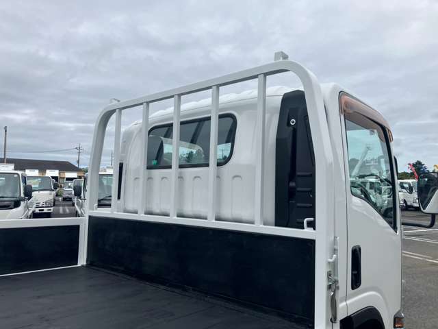 Isuzu Elf 9