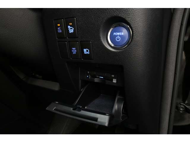 Toyota Vellfire 7