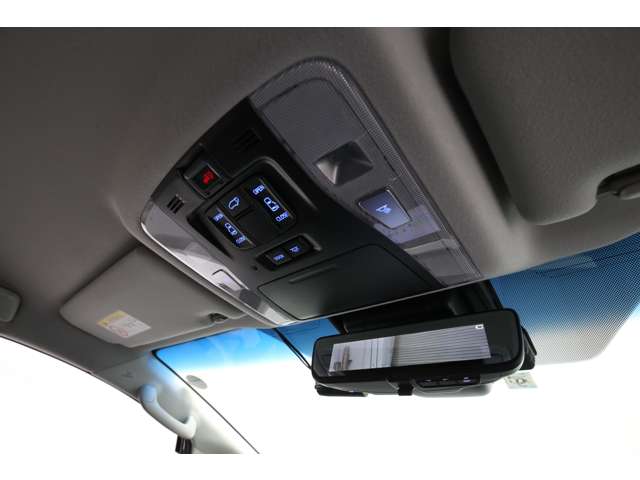 Toyota Vellfire 8