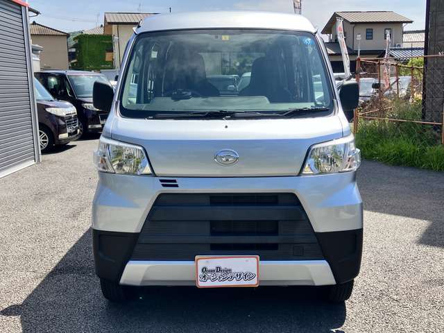 Daihatsu Hijet Cargo 7