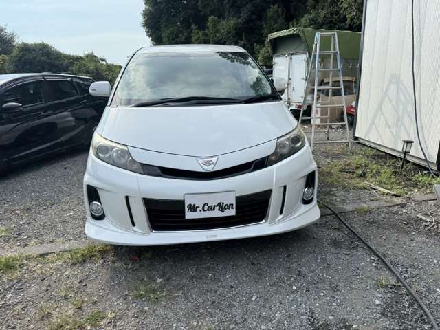 Toyota Estima 4