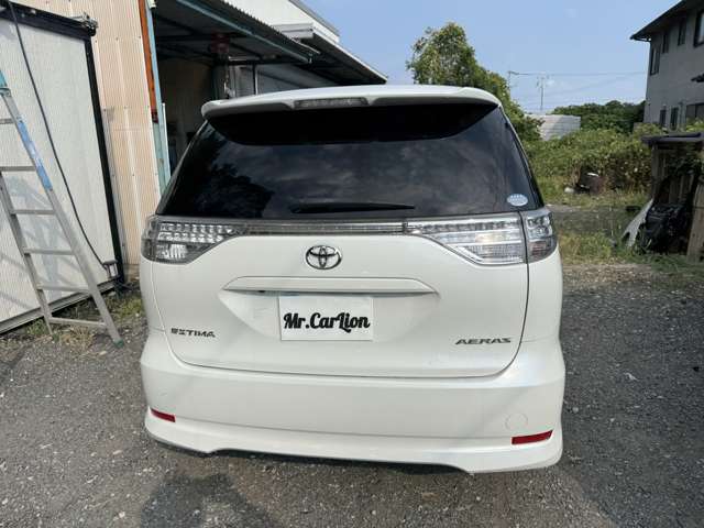 Toyota Estima 9