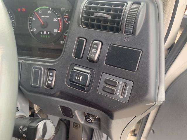 Mitsubishi Fuso Super Great 11