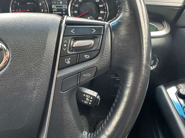 Toyota Vellfire 11