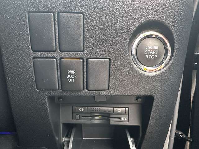 Toyota Vellfire 12