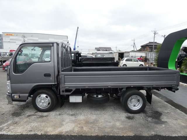 Isuzu Elf 10