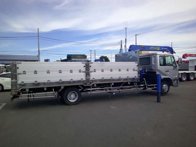 Nissan Condor 8