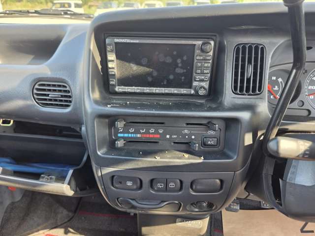 Daihatsu Atrai 11