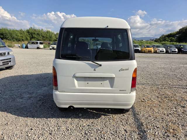 Daihatsu Atrai 7