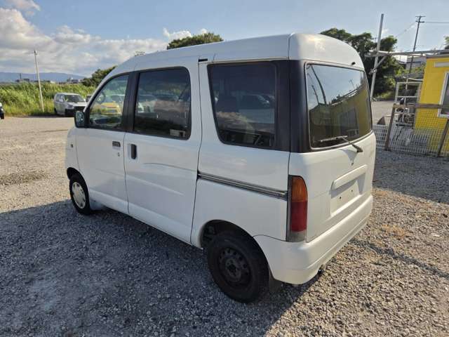 Daihatsu Atrai 8