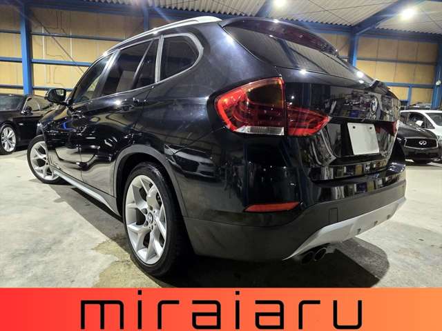 BMW X1 8