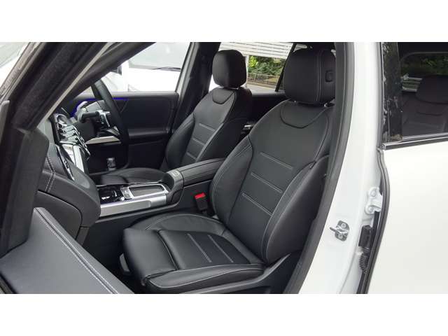 Mercedes-Benz GLB 11