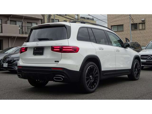 Mercedes-Benz GLB 4