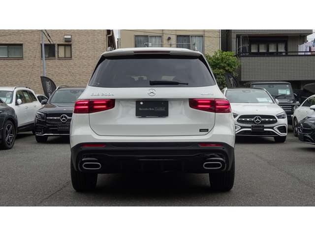 Mercedes-Benz GLB 5