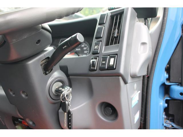 Isuzu Elf 10
