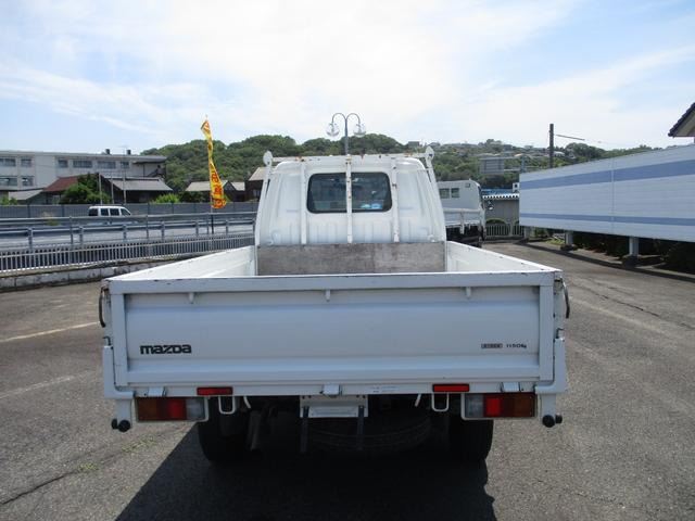 Mazda Bongo Truck 3