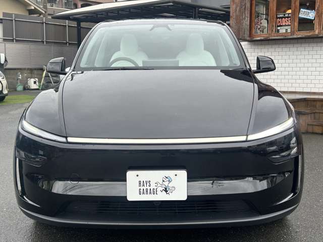Tesla Model Y 9