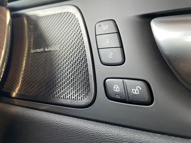 Volvo XC60 12