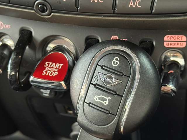 MINI Crossover 10