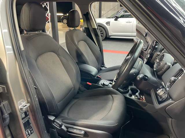 MINI Crossover 12