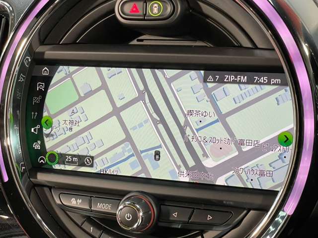 MINI Crossover 5