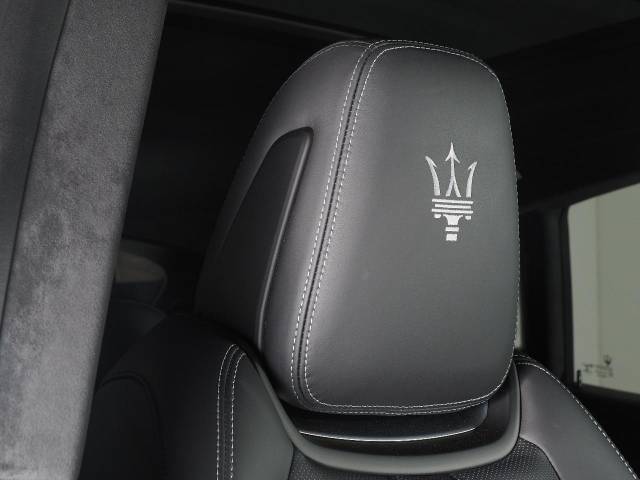 Maserati Levante 11