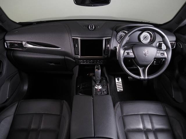 Maserati Levante 4