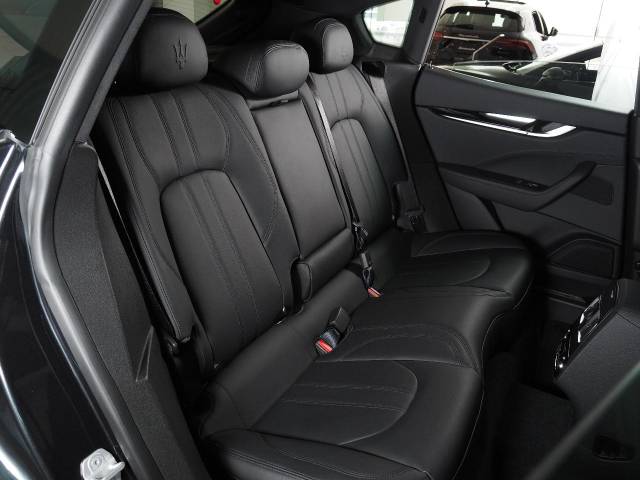 Maserati Levante 7