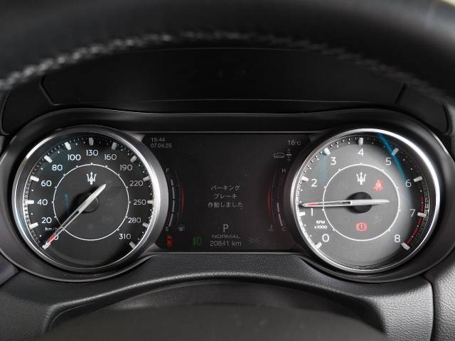 Maserati Levante 10